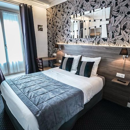 Hotel De La Ta Rennes Rum bild