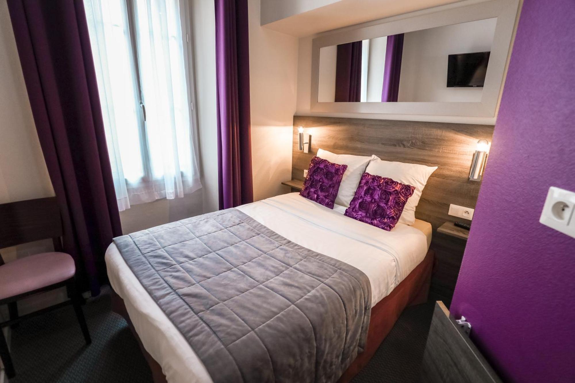 Hotel De La Ta Rennes Rum bild